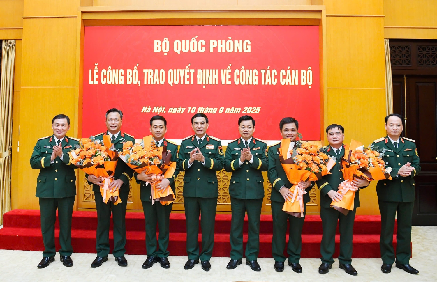 Tập đoàn Viettel có hai Phó Tổng Giám đốc mới