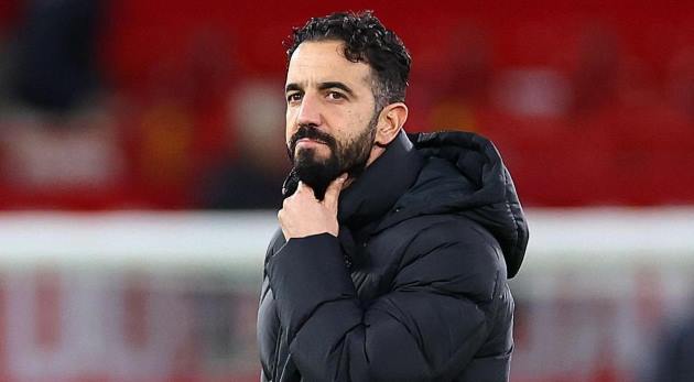 HLV Ruben Amorim vẫn trung thành với sơ đồ 3-4-3.