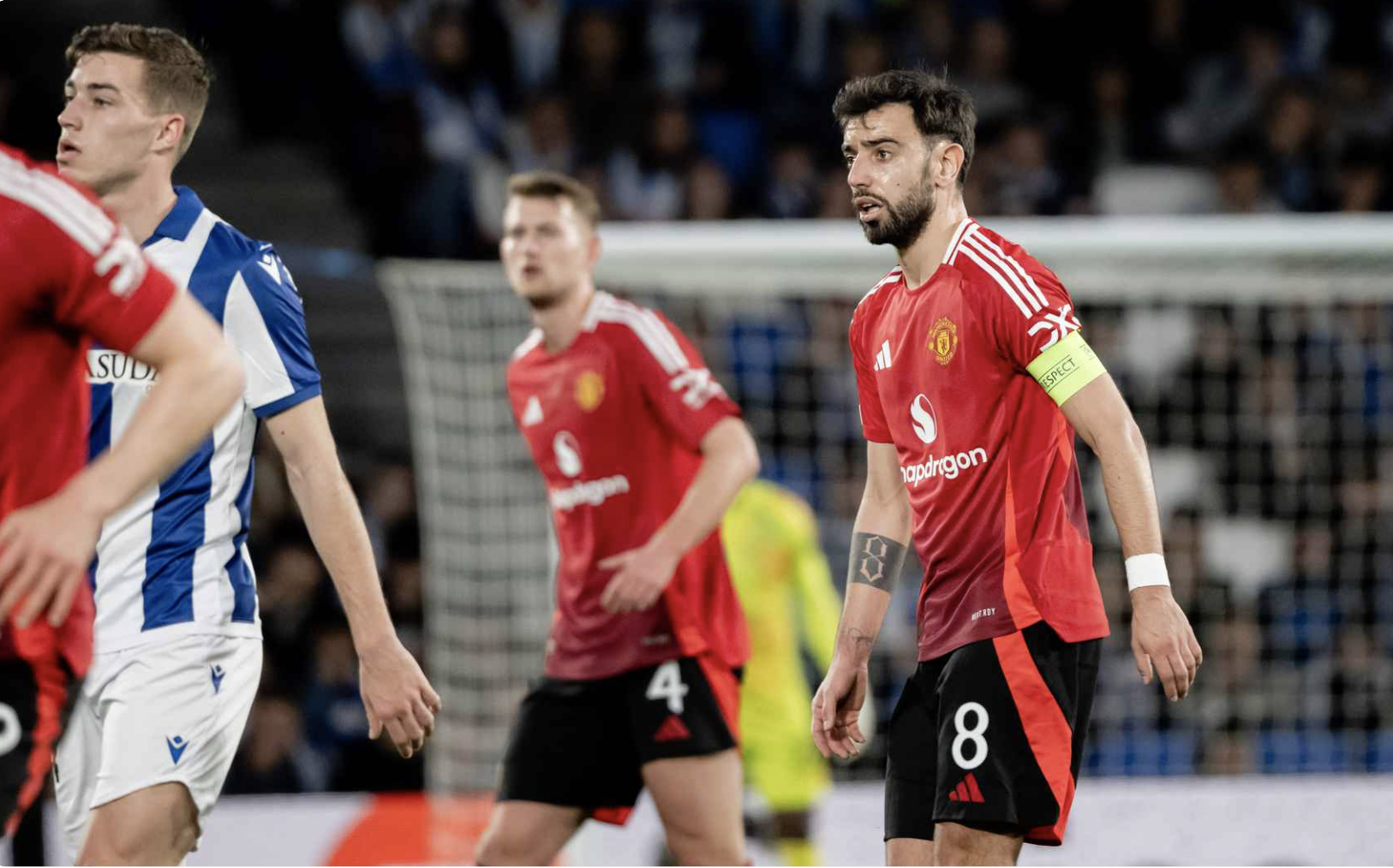 Bruno Fernandes ngỡ ngàng với tình huống tranh chấp bóng bị VAR xem lại