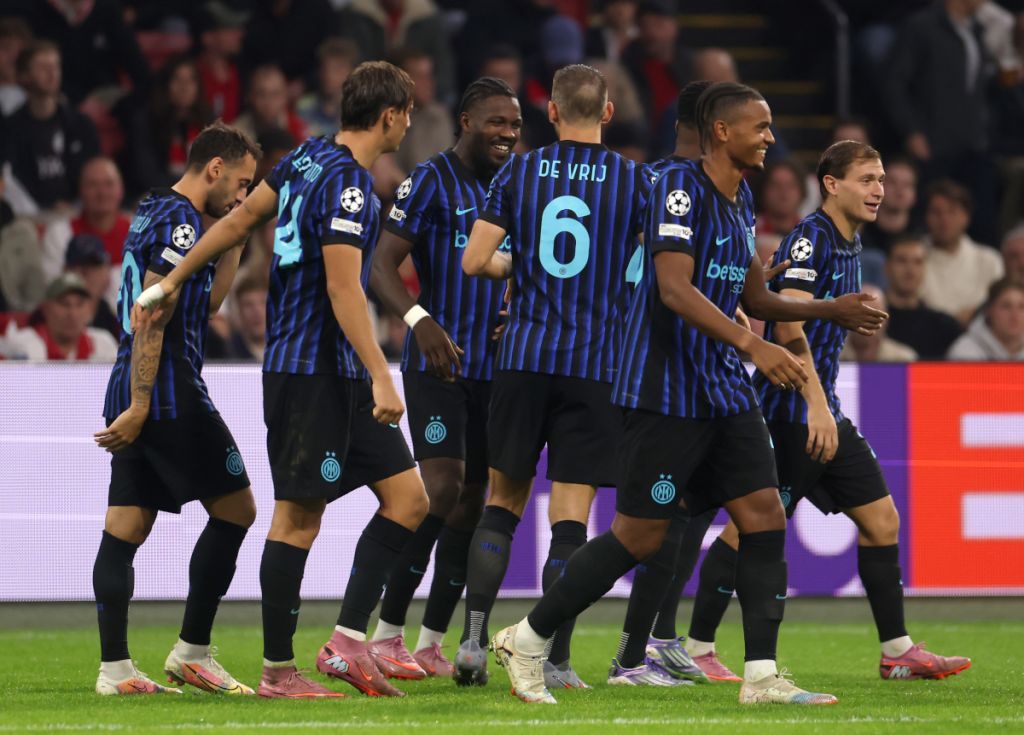 Marcus Thuram ăn mừng bàn thắng vào lưới Ajax