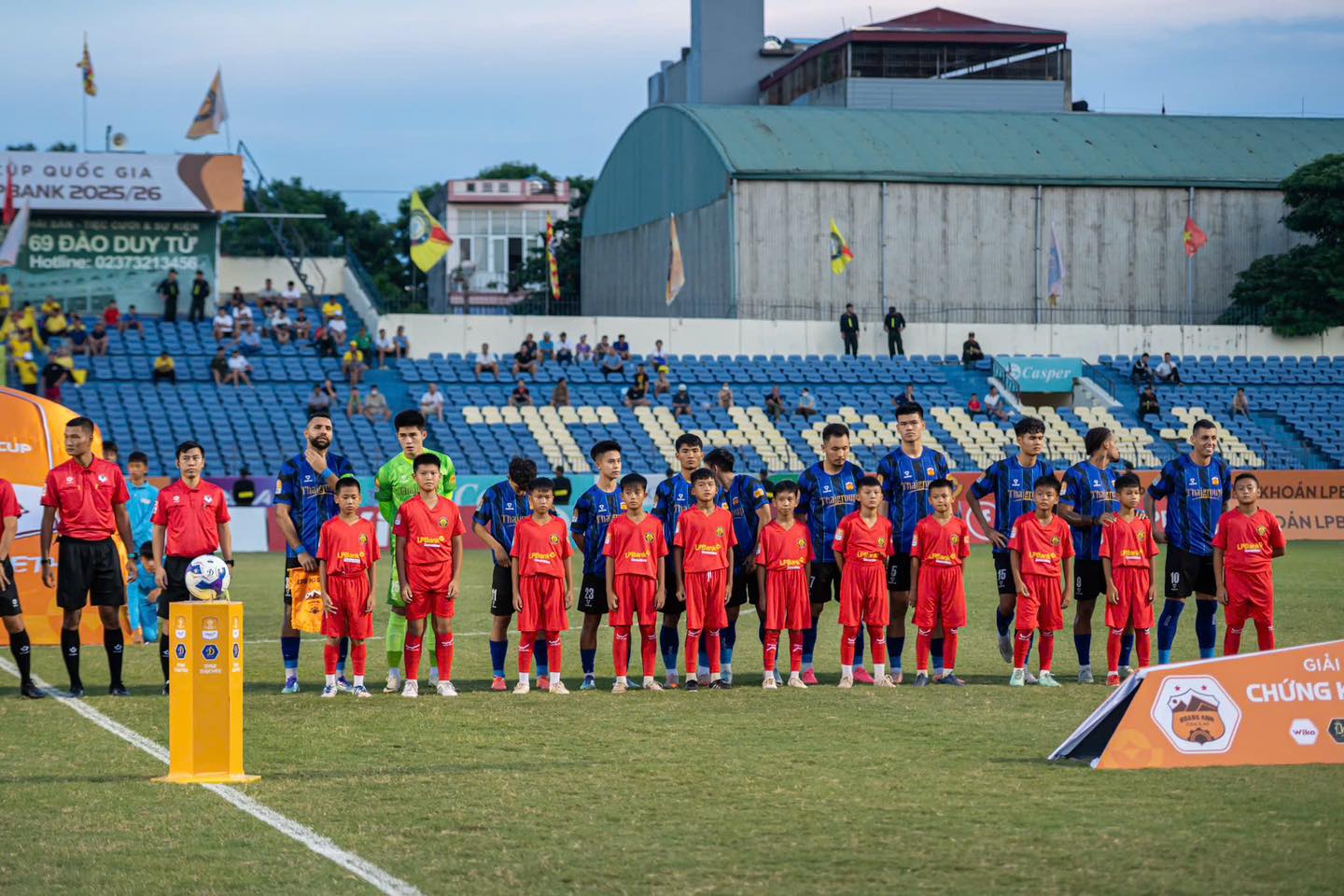 HAGL nỗ lực trụ hạng V-League 547659875_1328601945597183_2377324645999452151_n