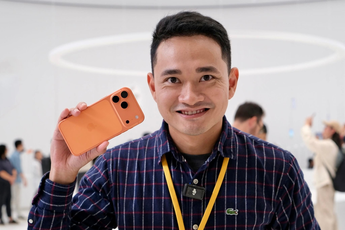 Nhà báo Vũ Tuấn Hưng tại sự kiện iPhone 17