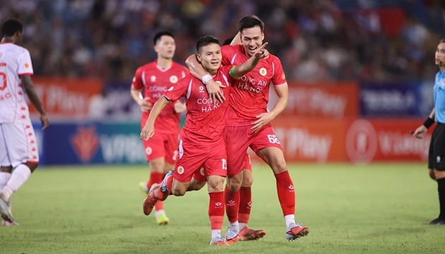 Siêu phẩm của Quang Hải giúp Công An Hà Nội đánh bại Hải Phòng.