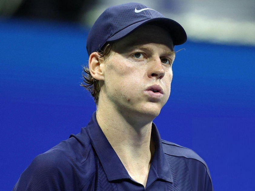 Jannik Sinner đánh giá cao Felix Auger-Aliassime trước thềm tái đấu. Sinner thận trọng trước đối thủ Auger-Aliassime