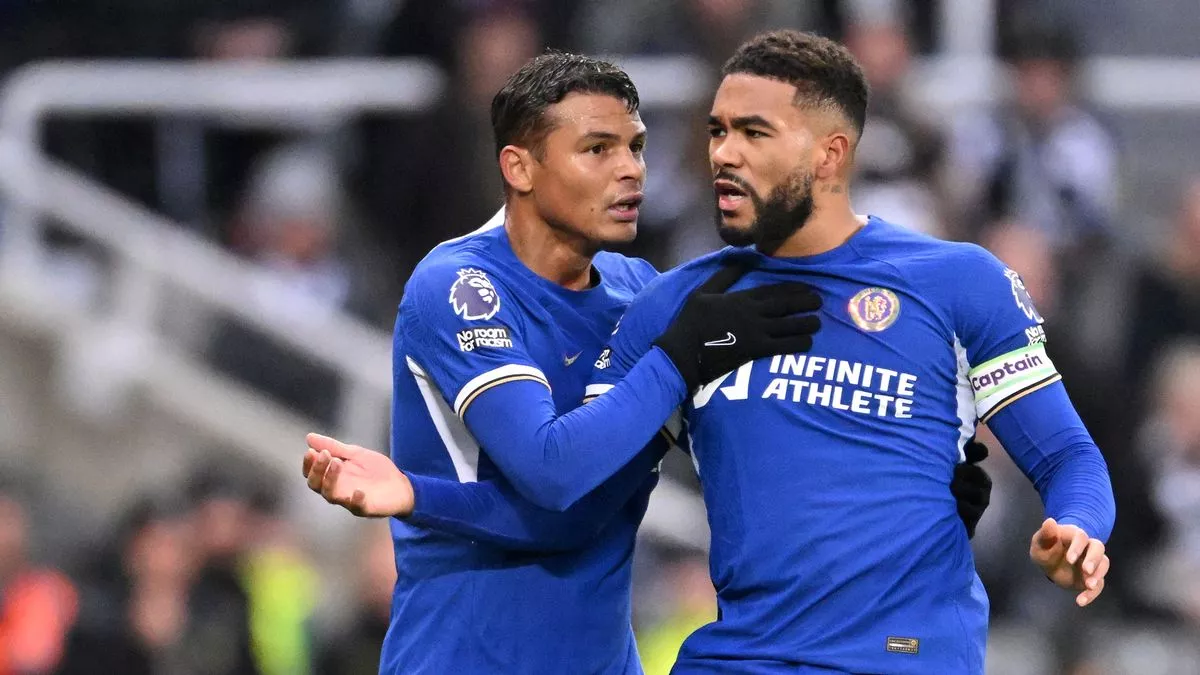 Thiago Silva đã có một ảnh hưởng to lớn đến sự nghiệp của Reece James. Thiago Silva ảnh hưởng lớn tới Reece James