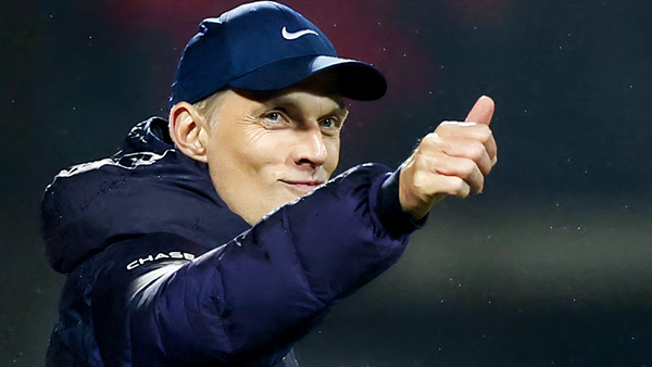HLV Tuchel và tuyển Anh ăn mừng chiến thắng