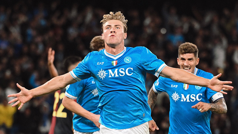 Hojlund ghi bàn cho Napoli