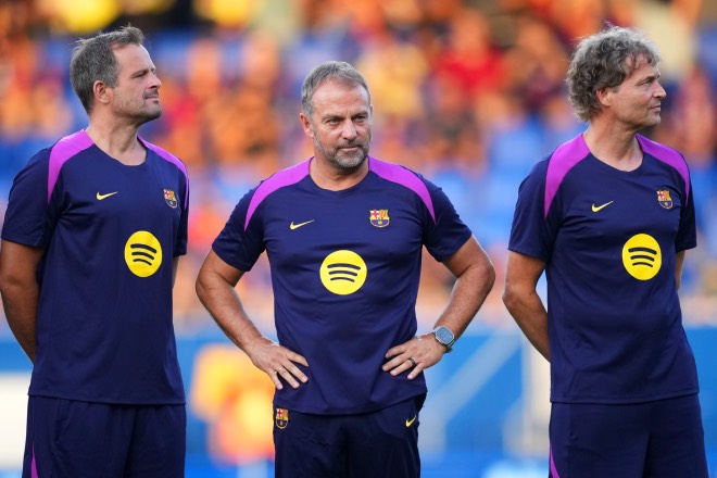 Các cầu thủ Barcelona tập luyện chuẩn bị mùa giải mới