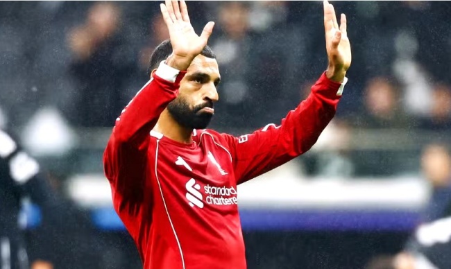 Salah sa sút phong độ. Salah sa sút phong độ.