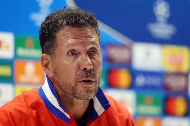 Diego Simeone phát biểu tại họp báo