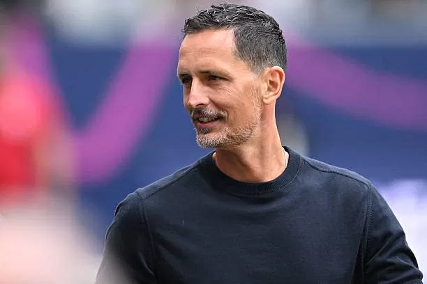 HLV Dino Toppmoller bày tỏ tình yêu với Man Utd