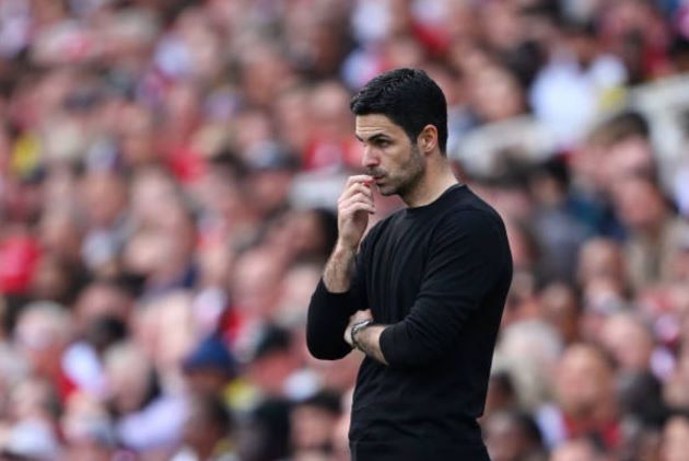 Hậu vệ Arsenal Hincapie vắng mặt vì chấn thương cơ