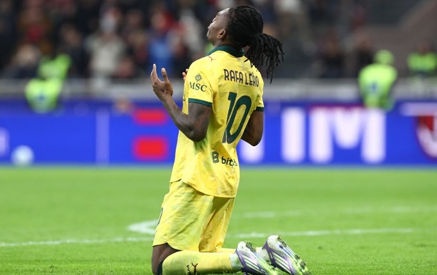 Leao là mũi nhọn của Milan. Leao là mũi nhọn của Milan.