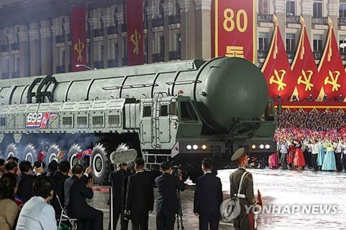 Tên lửa Hwasong-20 trong lễ duyệt binh