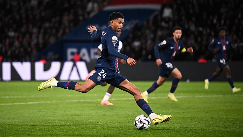 Mayulu tỏa sáng giúp PSG giữ lại 1 điểm