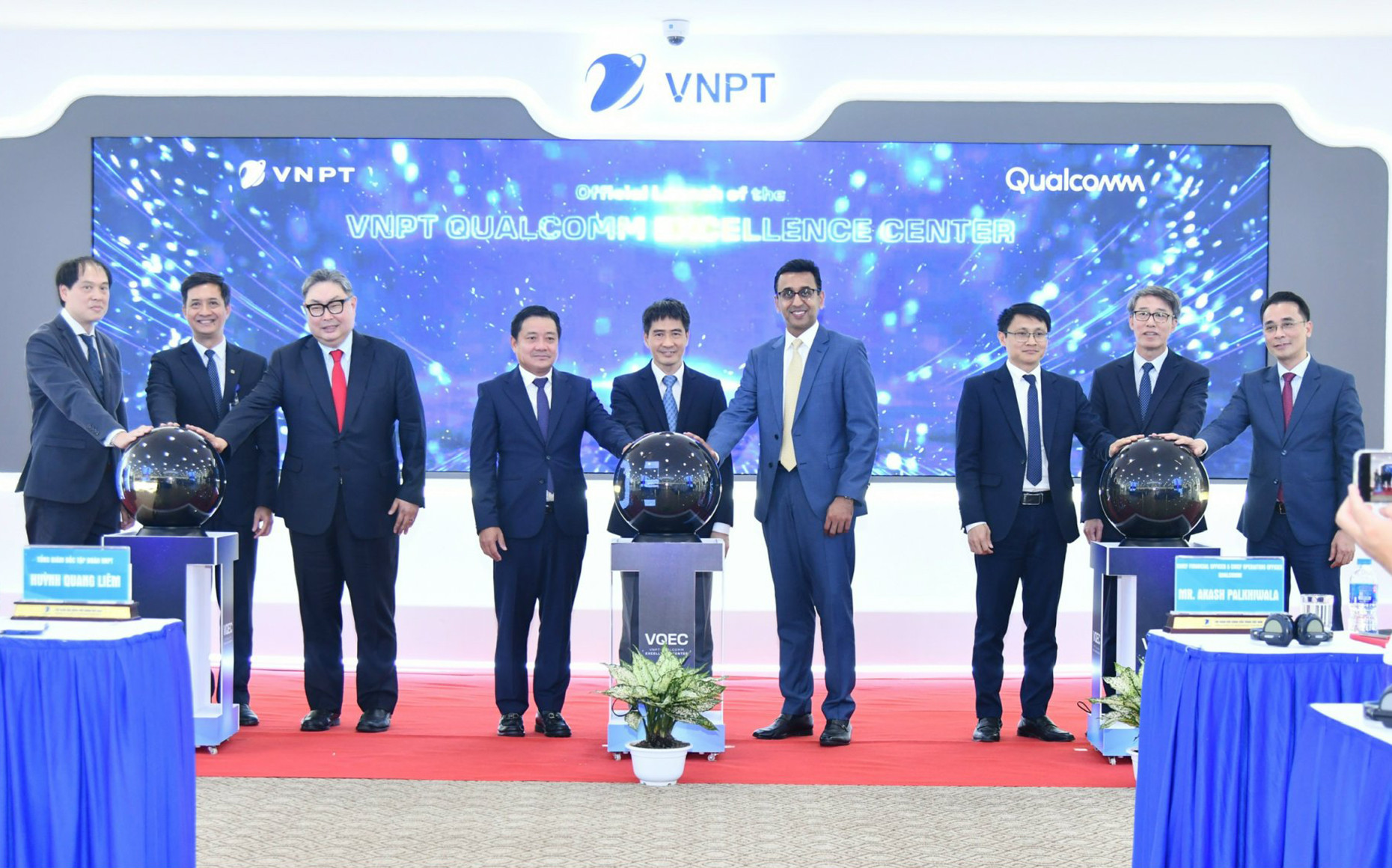 Lễ ra mắt Trung tâm Xuất sắc VNPT - Qualcomm