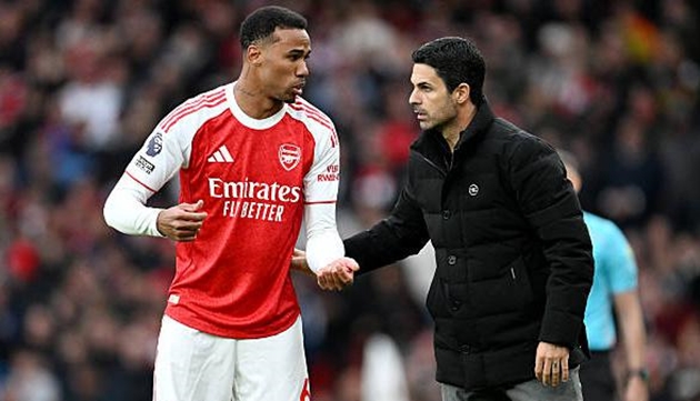 Gabriel Magalhaes gây ấn tượng ở mùa giải năm nay. Gabriel Magalhaes gây ấn tượng ở mùa giải năm nay.