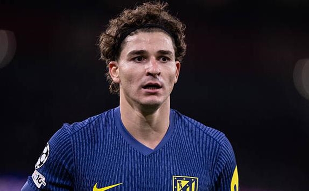 Julian Alvarez chuẩn bị gia nhập Barca