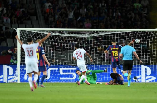 PSG vs Barcelona trên sân Camp Nou