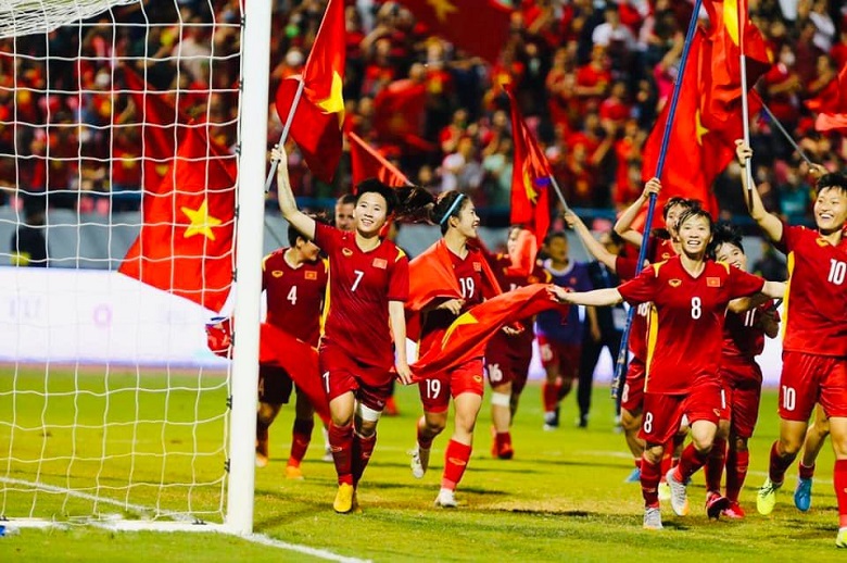 Tuyết Dung dẫn dắt CLB nào sau khi chuyển sang làm HLV? - Ảnh 2 Tuyết Dung dẫn dắt CLB nào sau khi chuyển sang làm HLV? - Ảnh 2