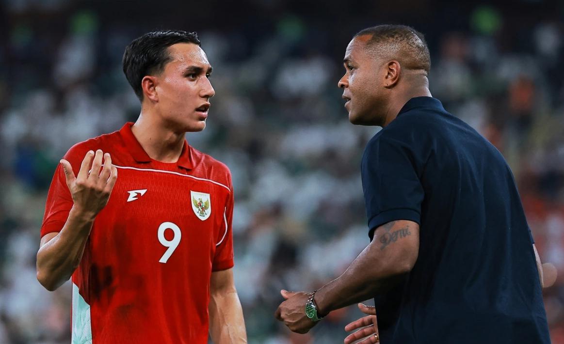 Thầy trò Patrick Kluivert sẽ phải chạm trán Iraq trên sân khách.