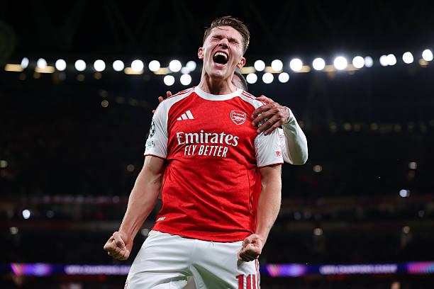 Viktor Gyokeres tỏa sáng cùng Arsenal Tiền đạo Viktor Gyokeres ăn mừng bàn thắng