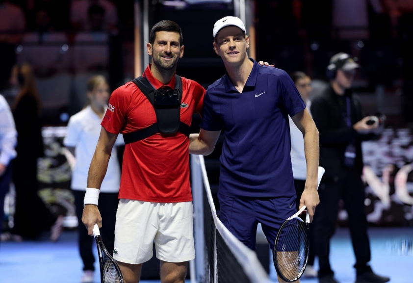 Hạ gọn Djokovic, Sinner hẹn Alcaraz ở chung kết Six Kings Slam 2025