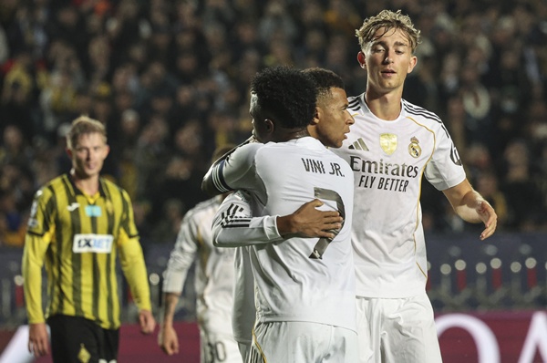 Real Madrid vùi dập Kairat Almaty