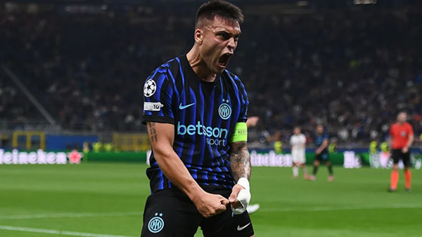 Martinez ghi bàn trận Inter Milan vs Slavia Prague