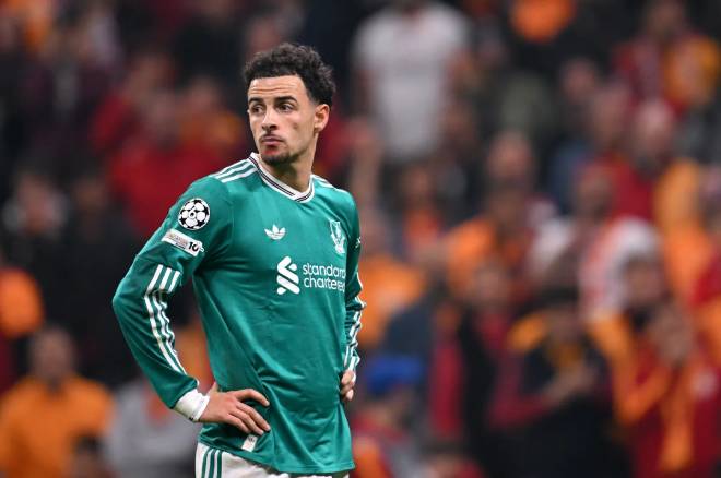 Liverpool gặp khó khăn trên sân khách