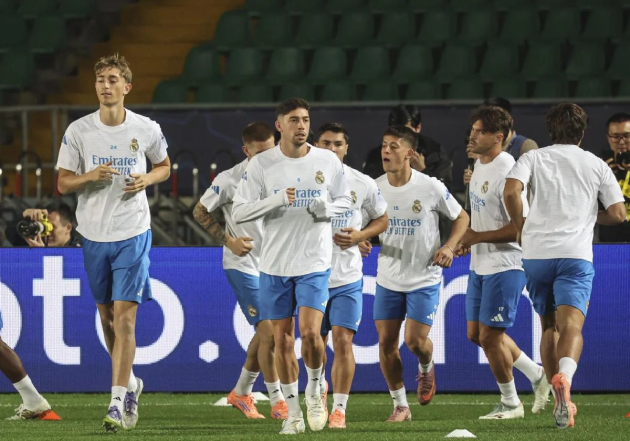 Cổ động viên Real Madrid tại Almaty