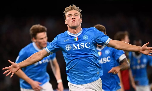 Man Utd tạo điều kiện cho Napoli mua Hojlund Man Utd tạo điều kiện cho Napoli mua Hojlund