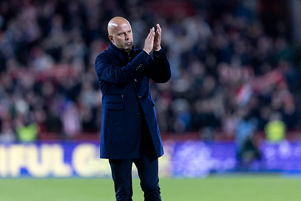 Liverpool thi đấu sa sút trước Brentford gettyimages-2242968604-612x612