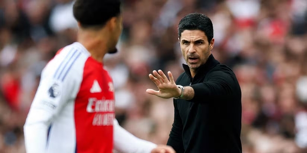 Arteta cần trao cơ hội và thử thách nhiều hơn cho tài năng trẻ Nwaneri. Arteta cần trao cơ hội và thử thách nhiều hơn cho tài năng trẻ Nwaneri.