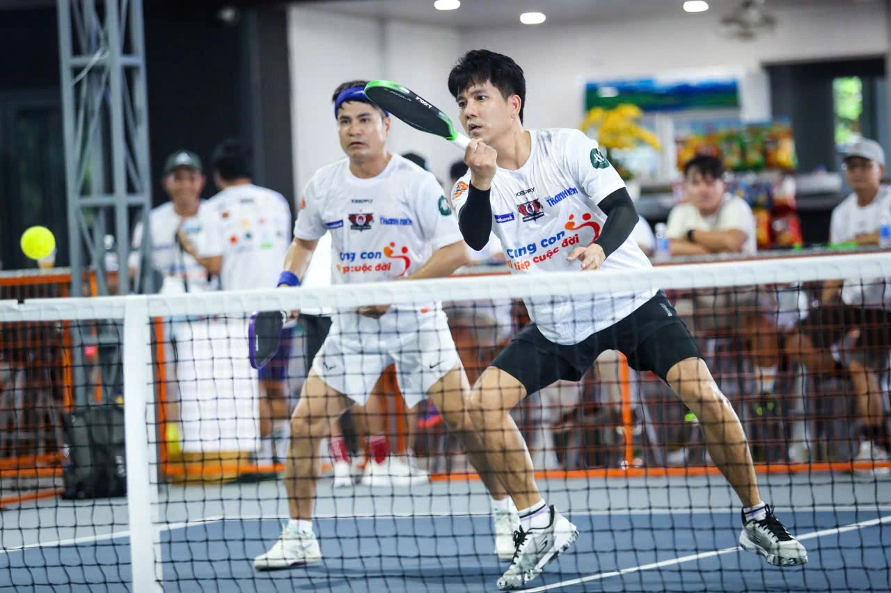 Ca sĩ Lương Gia Huy và Ben SASA góp mặt tại giải pickleball