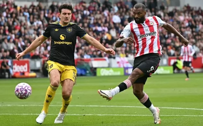 Man United có màn trình diễn yếu kém so với Brentford.