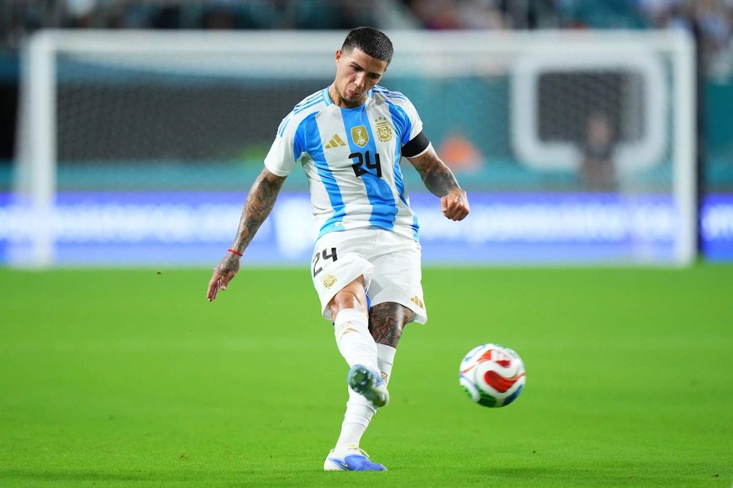 Enzo Fernandez trên sân cỏ