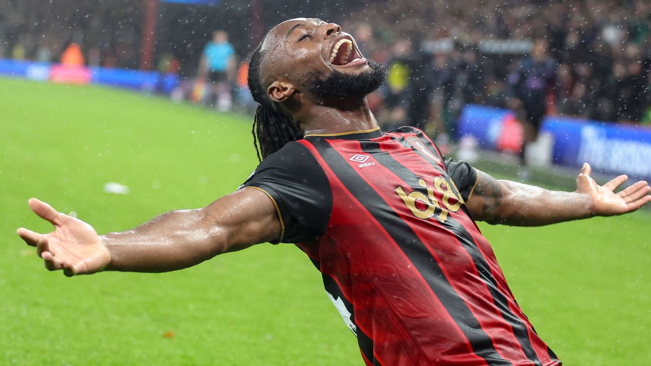 Bournemouth bất ngờ vươn lên vị trí thứ hai.