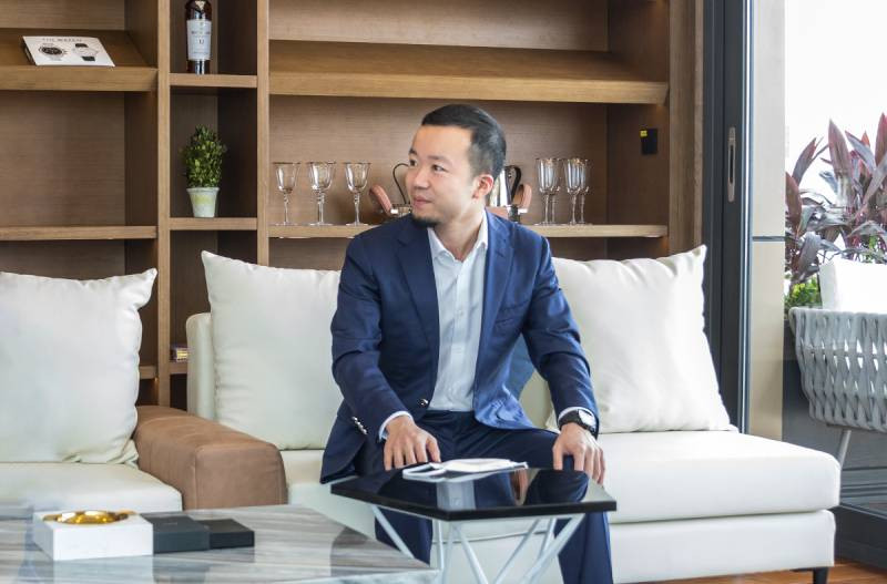 Chân dung Chen Zhi doanh nhân Campuchia