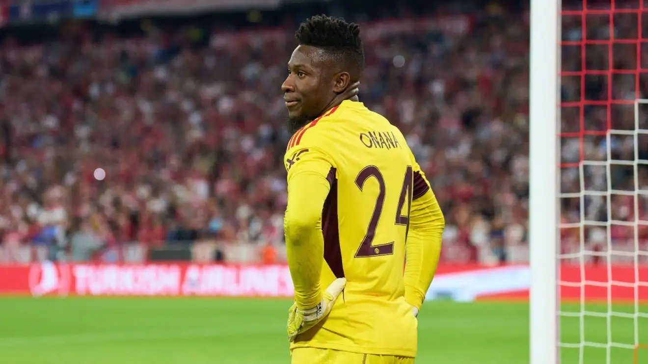Andre Onana bắt bóng