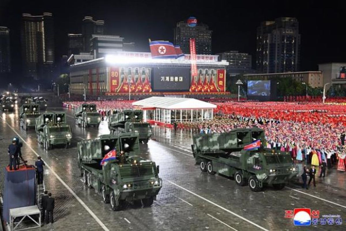 MLRS Triều Tiên gần giống HIMARS Mỹ