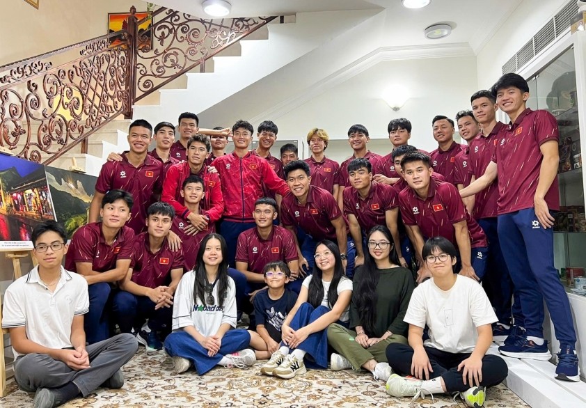 Toàn đội U23 Việt Nam chuẩn bị tinh thần trước trận tái đấu U23 Qatar