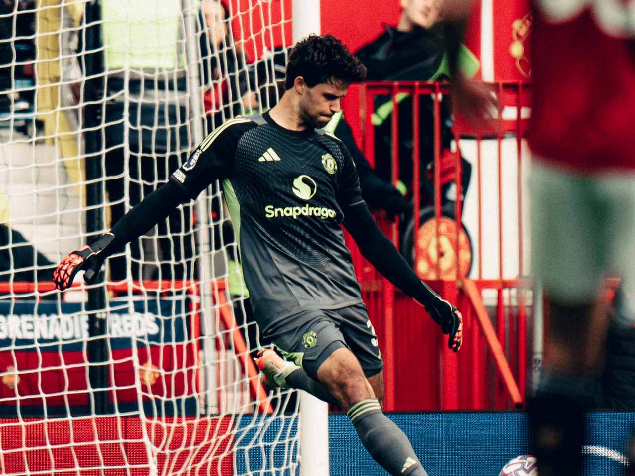 Senne Lammens trong màu áo Man United