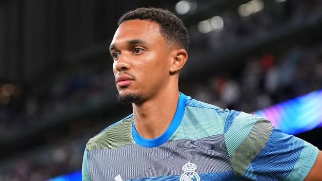 Alexander-Arnold trong màu áo Real Madrid