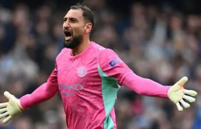 Donnarumma giúp khung thành Man City chắc chắn hơn. Donnarumma giúp khung thành Man City chắc chắn hơn.