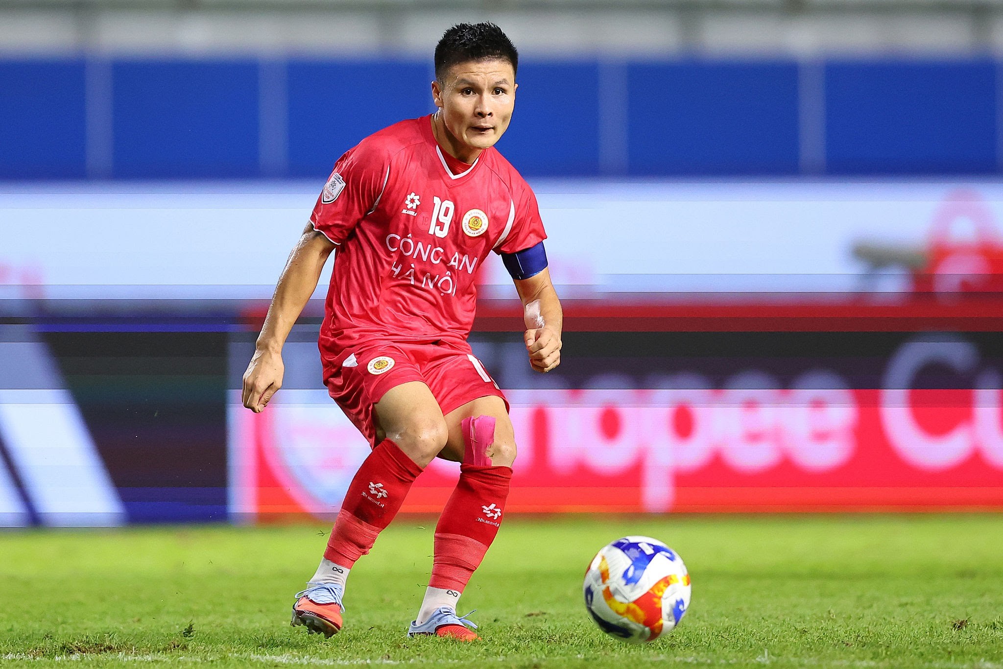 Đội trưởng Công an Hà Nội vắng mặt trong đợt hội quân tháng 10 của tuyển Việt Nam Quang Hải vắng mặt trong danh sách tuyển Việt Nam