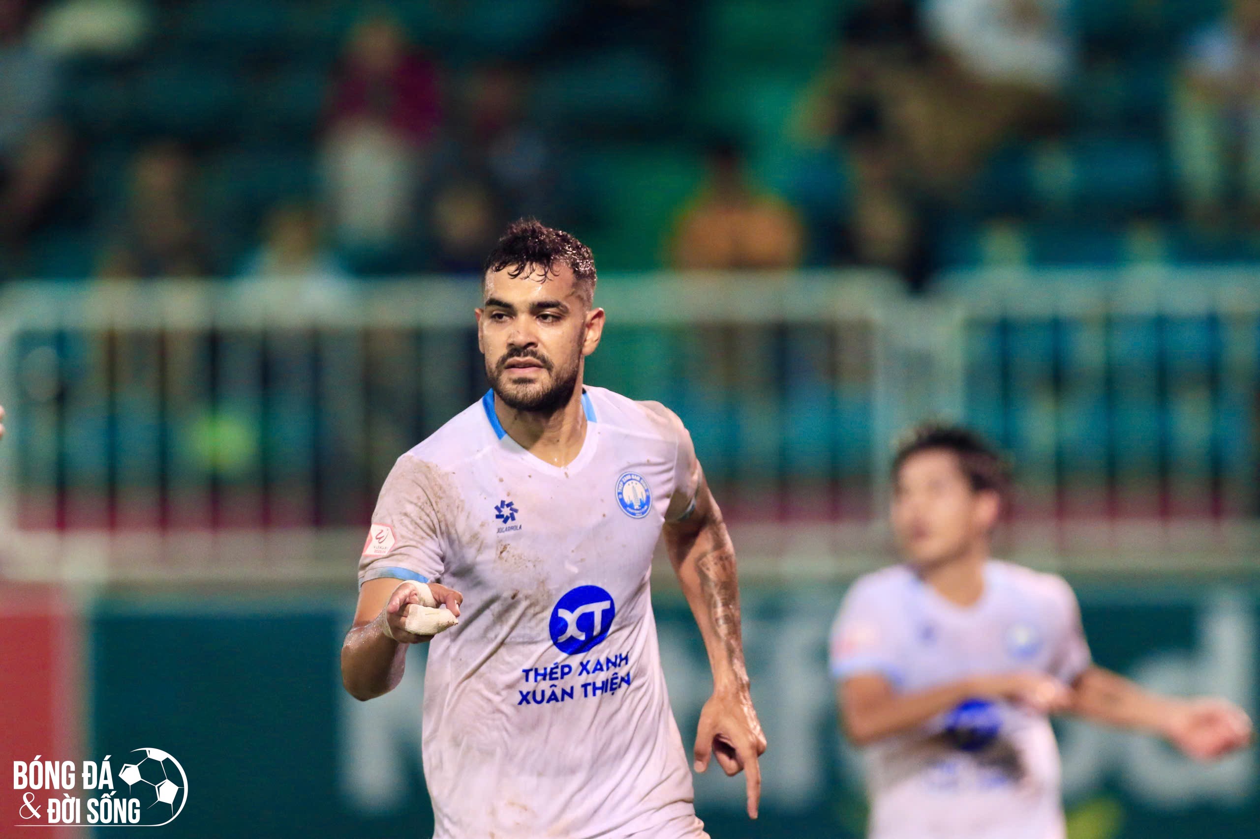 Brenner ghi cú đúp giúp Nam Định có được 1 điểm rời sân Pleiku Brenner ghi bàn cho Nam Định