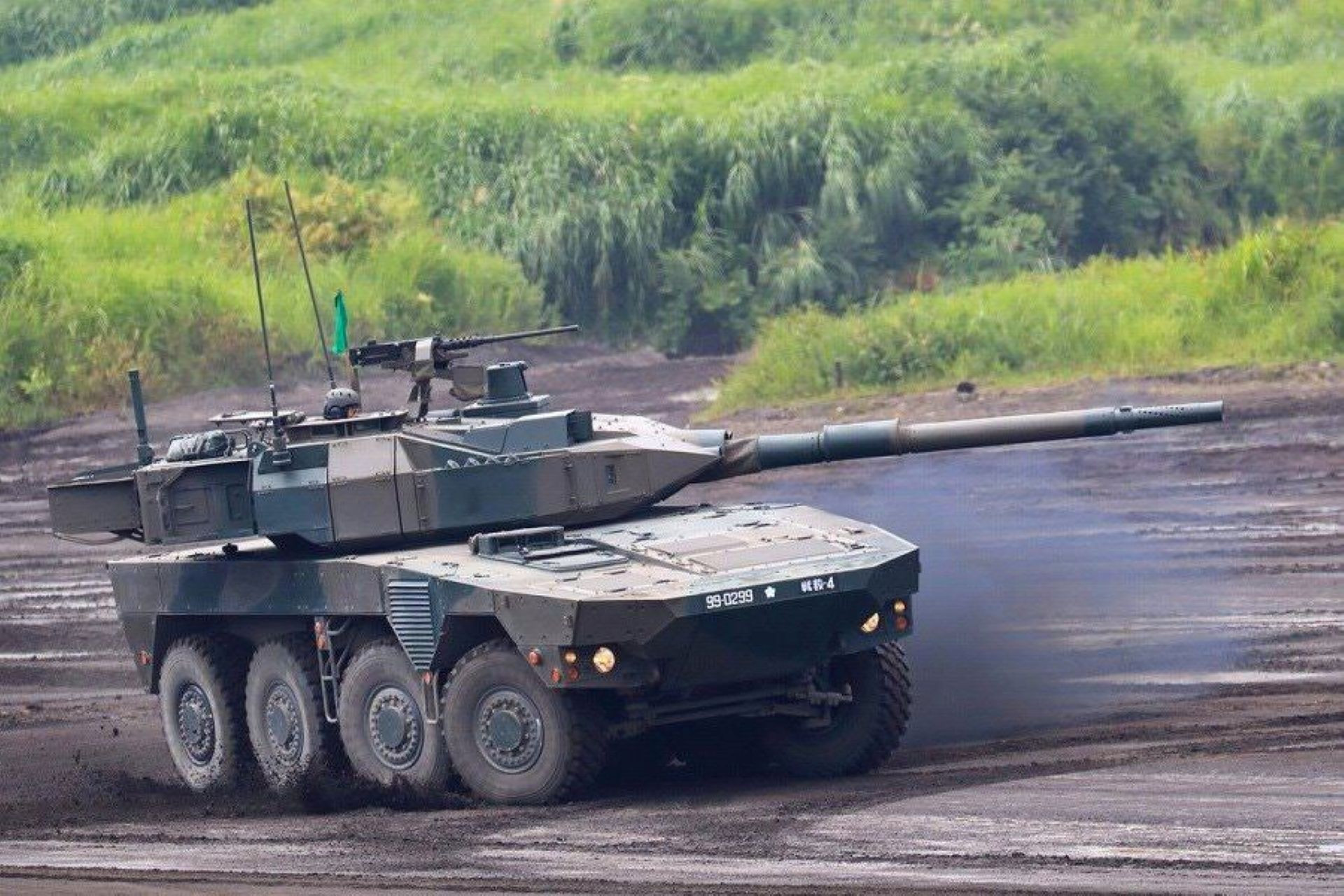 Xe tăng Type 16 MCV Nhật