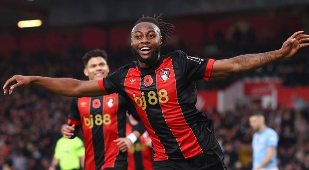 Antoine Semenyo giúp bay cao. Antoine Semenyo giúp bay cao.