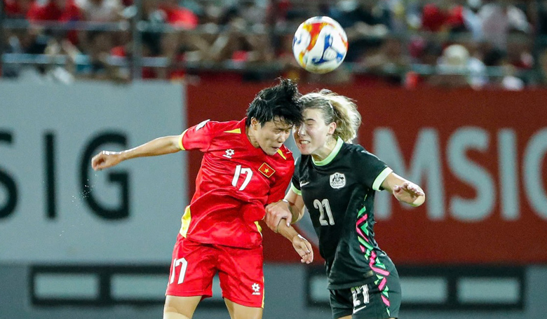 Bích Thùy khóc trong phòng họp báo sau thất bại trước tuyển nữ Australia - Ảnh 1 Bích Thùy khóc trong phòng họp báo sau thất bại trước tuyển nữ Australia